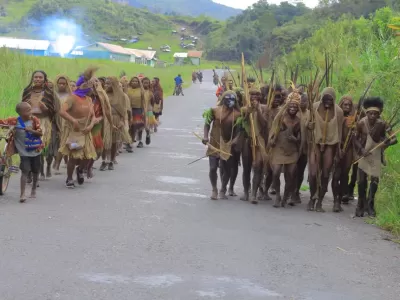 Foto-foto dan video dari praktek seni budaya selain ini bisa ambil dalam bentuk file dari sekolah ka