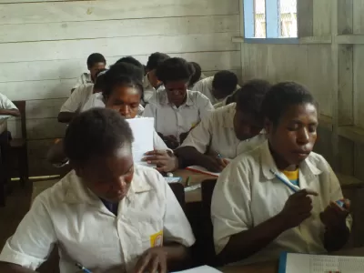 UJIAN SEKOLAH SMP N 7 DOGIYAI 2011 (7)