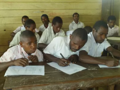 UJIAN SEKOLAH SMP N 7 DOGIYAI 2011 (9)