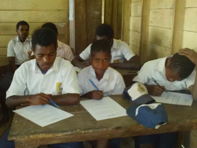 UJIAN SEKOLAH SMP N 7 DOGIYAI 2011 (10)